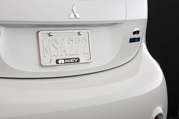Wholesale 2016 Mitsubishi Imiev License Plate Frame iMiEV (Part#MZ314567)